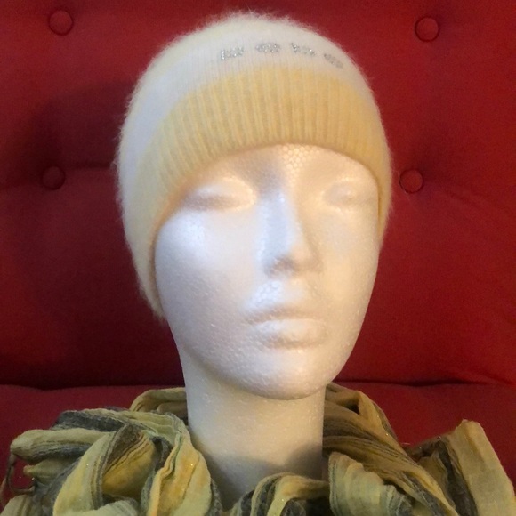Super Soft Bebe Beanie in Yellow and White